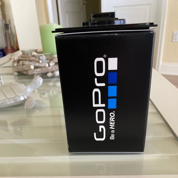 GoPro Hero 4 - Picture 2 of 7